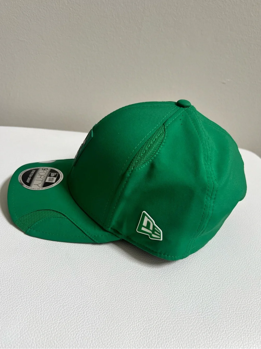 Philadelphia Eagles Green New Era 9FORTY Stretch-Snap Hat NEW!!